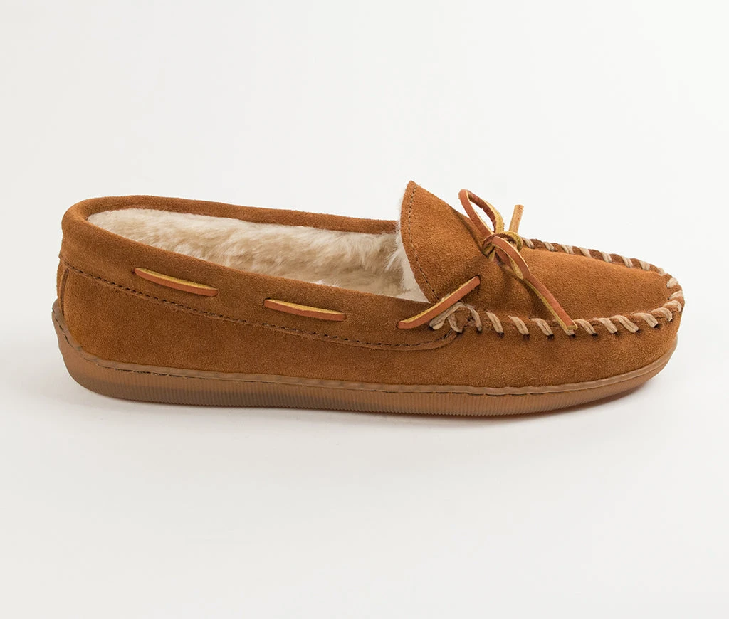 Minnetonka Moccasin Co 'Minnetonka' Men's Pile Lined Hardsole Moc Slipper - Brown (Wide) 6 Minnetonka Moccasin Co 'Minnetonka' Men's Pile Lined Hardsole Moc Slipper - Brown (Wide) - Image 4